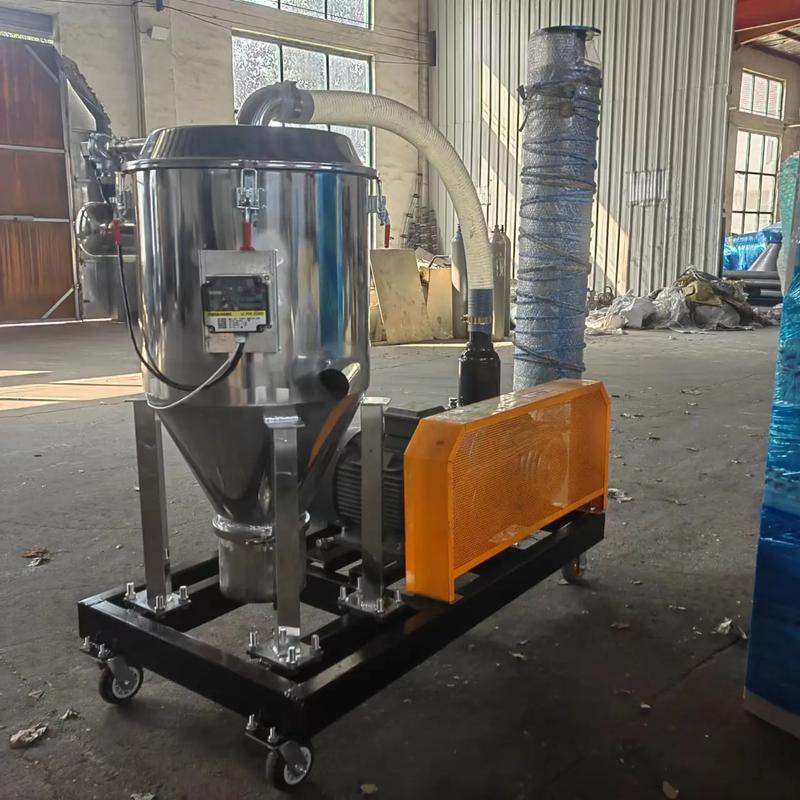 真空上料機又稱真空輸送機,是一種借助于真空吸力來傳送顆粒和粉 - 抖